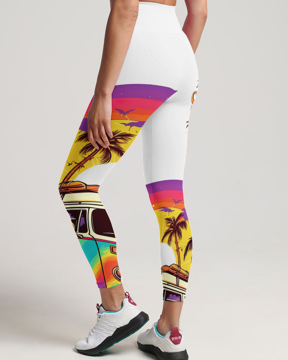 EVERYBODY ARE HIPPIES ALL OVER PRINT - TYTM3005231