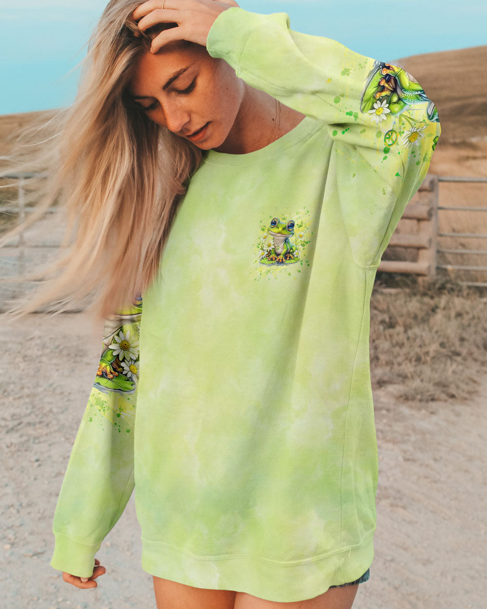 SOME GIRLS ARE JUST BORN WITH HIPPIE SOULS FROG ALL OVER PRINT - YHHG2507243