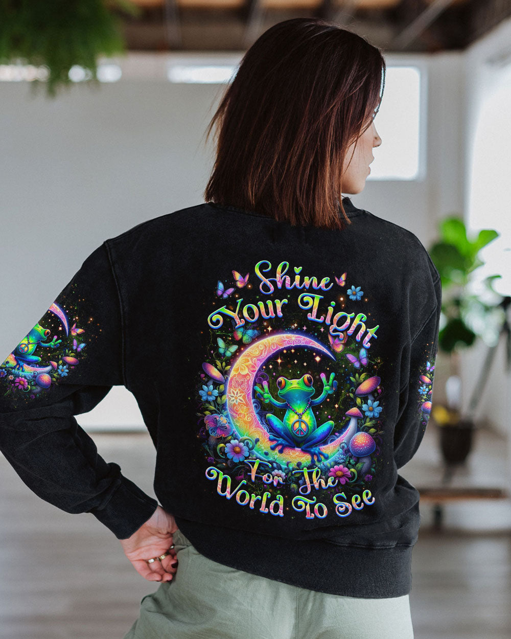 SHINE YOUR LIGHT FOR THE WORLD TO SEE FROG ALL OVER PRINT - YHKD0304242