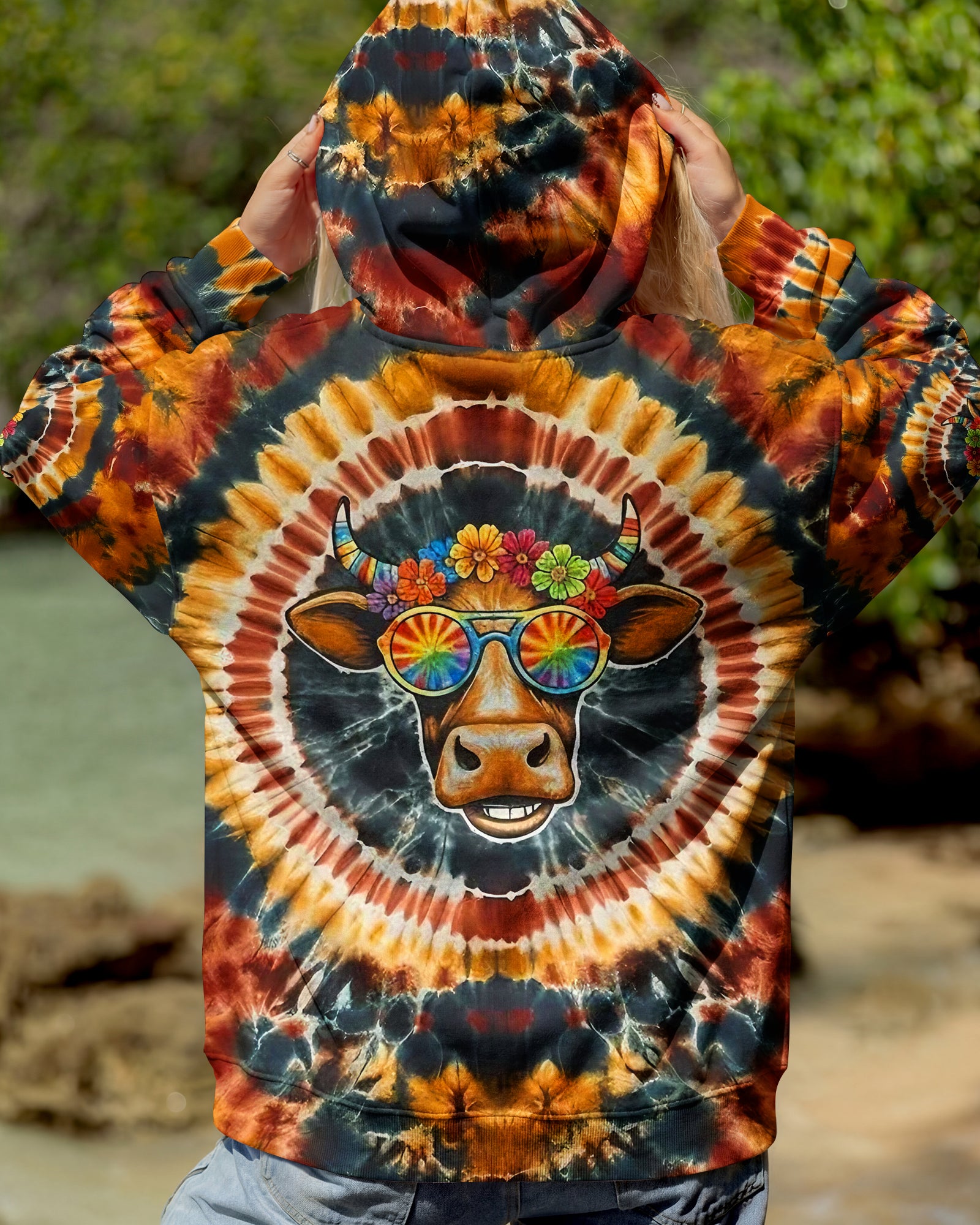 COOL GROOVY AMBER HEIFER ALL OVER PRINT - YHLT2301261