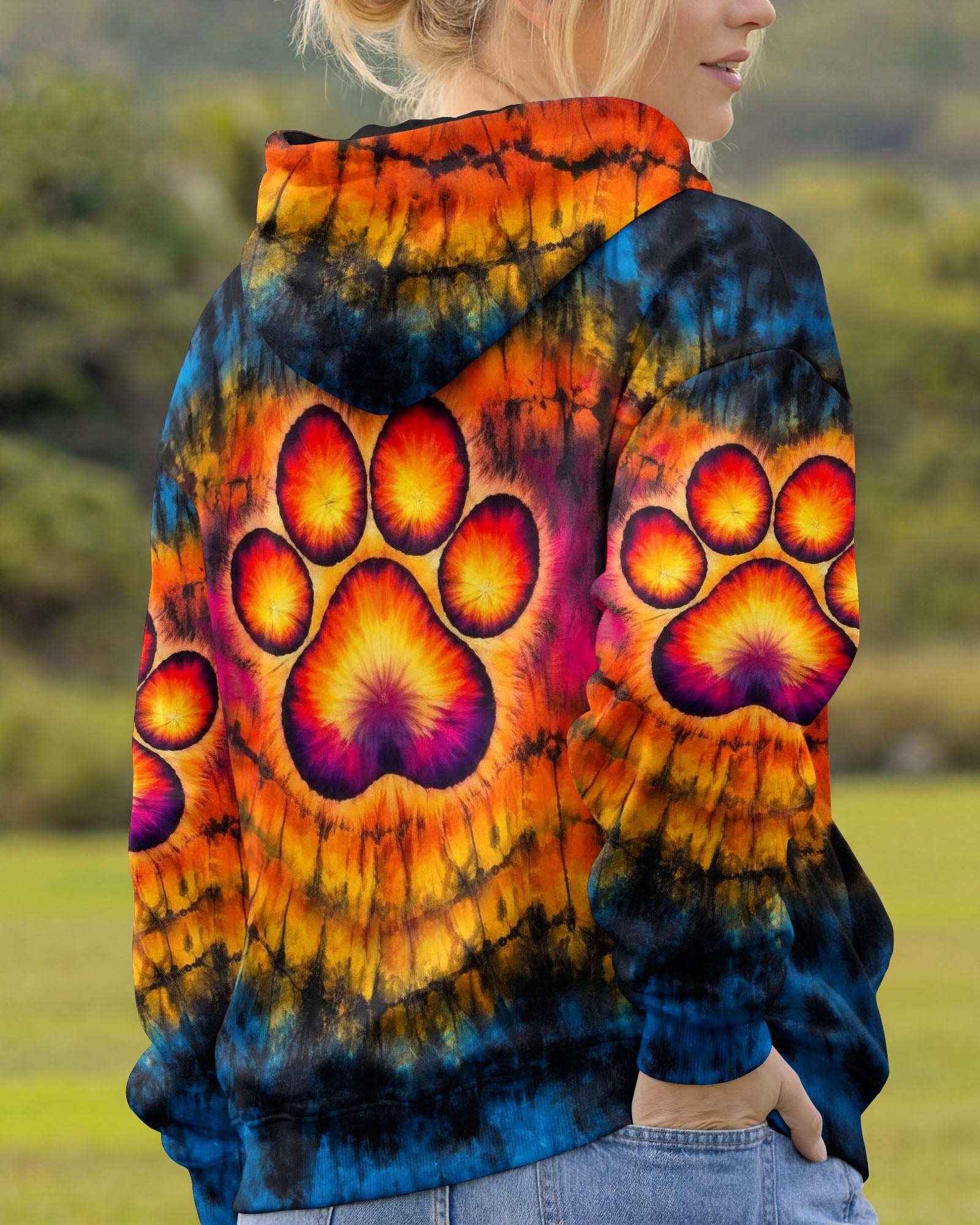 PAW PRINT SWIRL ALL OVER PRINT - TLHG0203263