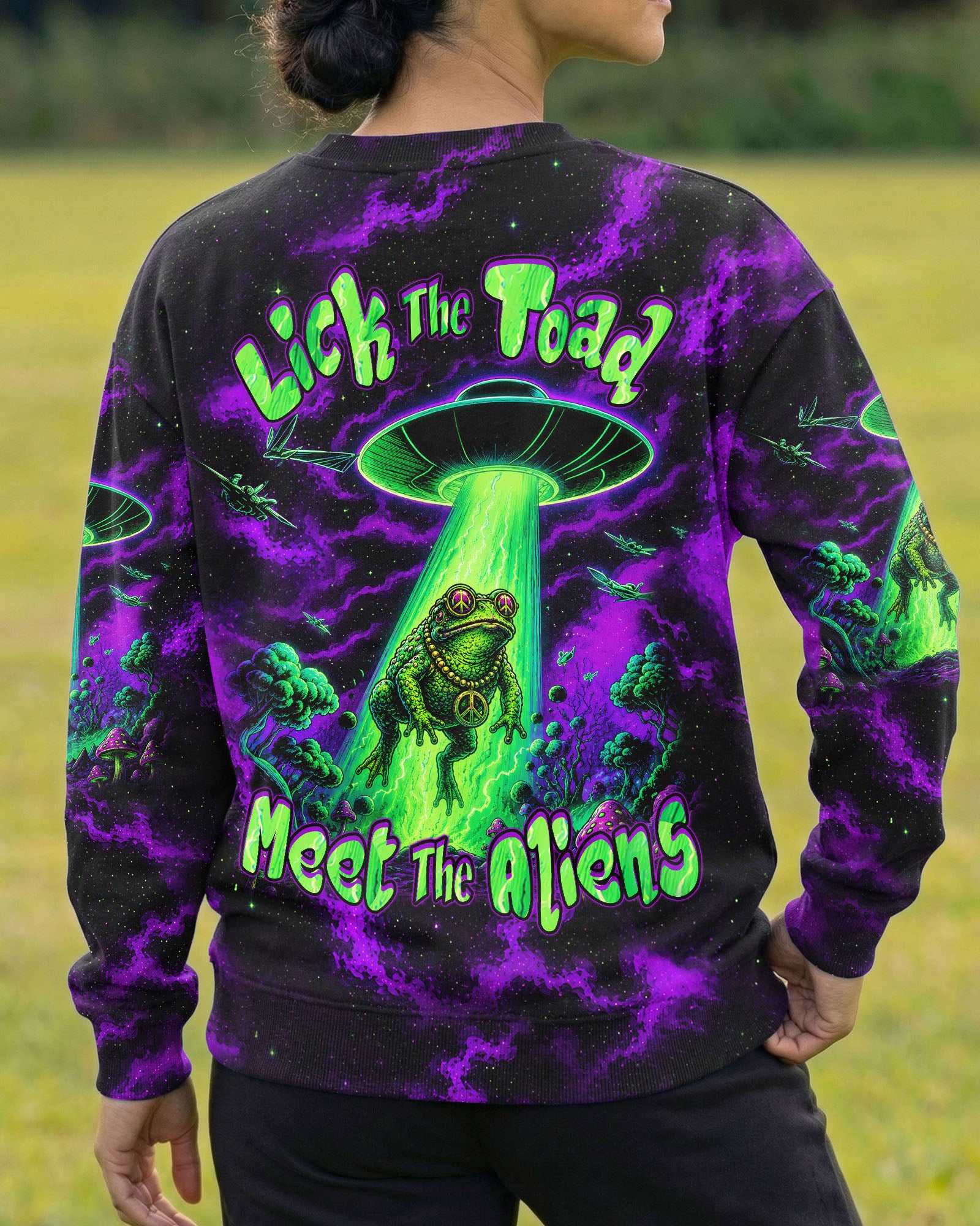LICK THE TOAD MEET THE ALIENS ALL OVER PRINT   - TLHN2606262