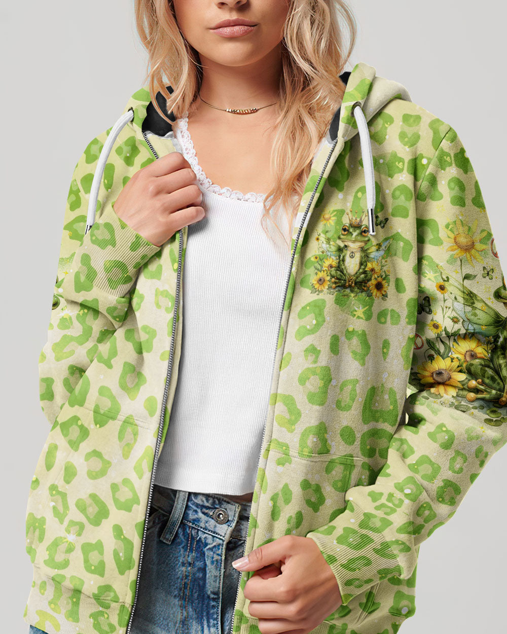 BE YOU THE WORLD WILL ADJUST FROG ALL OVER PRINT - TLNO1504242
