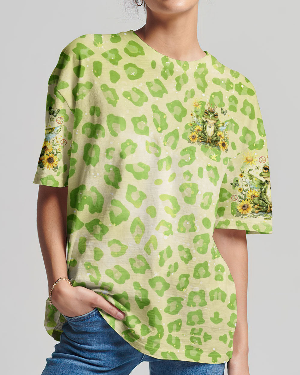 BE YOU THE WORLD WILL ADJUST FROG ALL OVER PRINT - TLNO1504242
