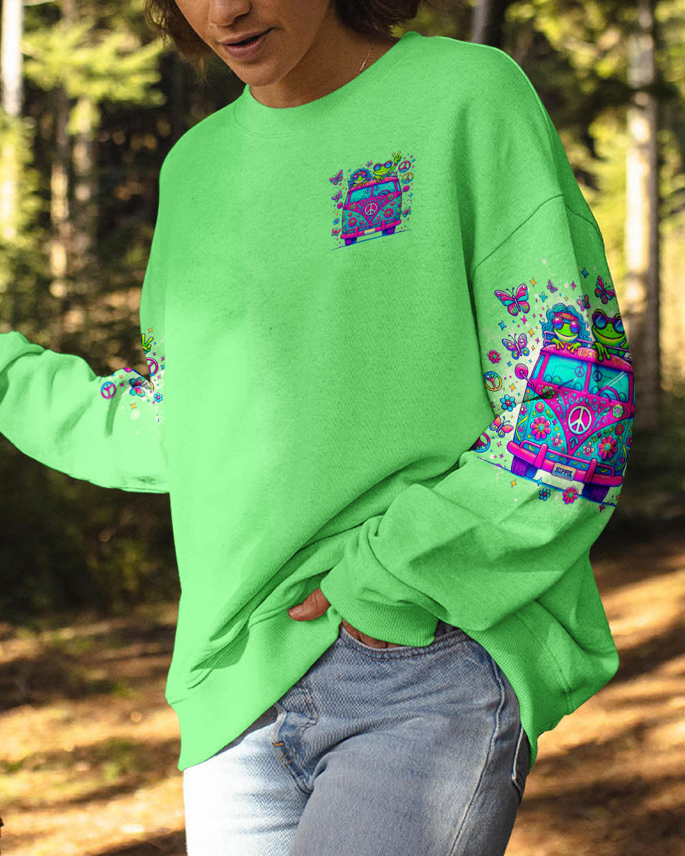 RUNNING AGAINST THE WIND FROG BUS ALL OVER PRINT - TLNO2210242