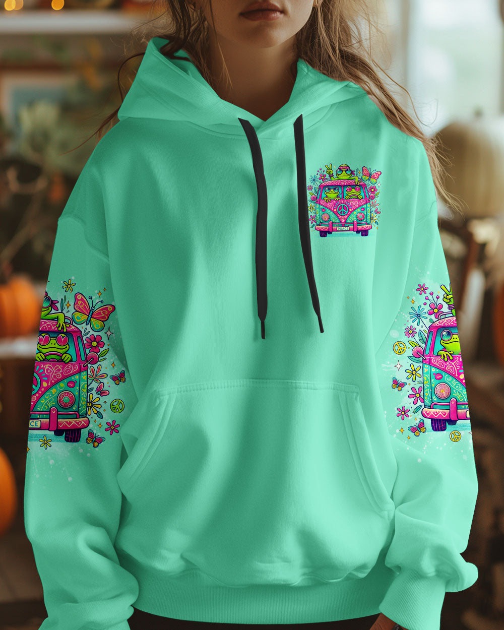 RUNNING AGAINST THE WIND BUS FROG ALL OVER PRINT - TLNO2211243