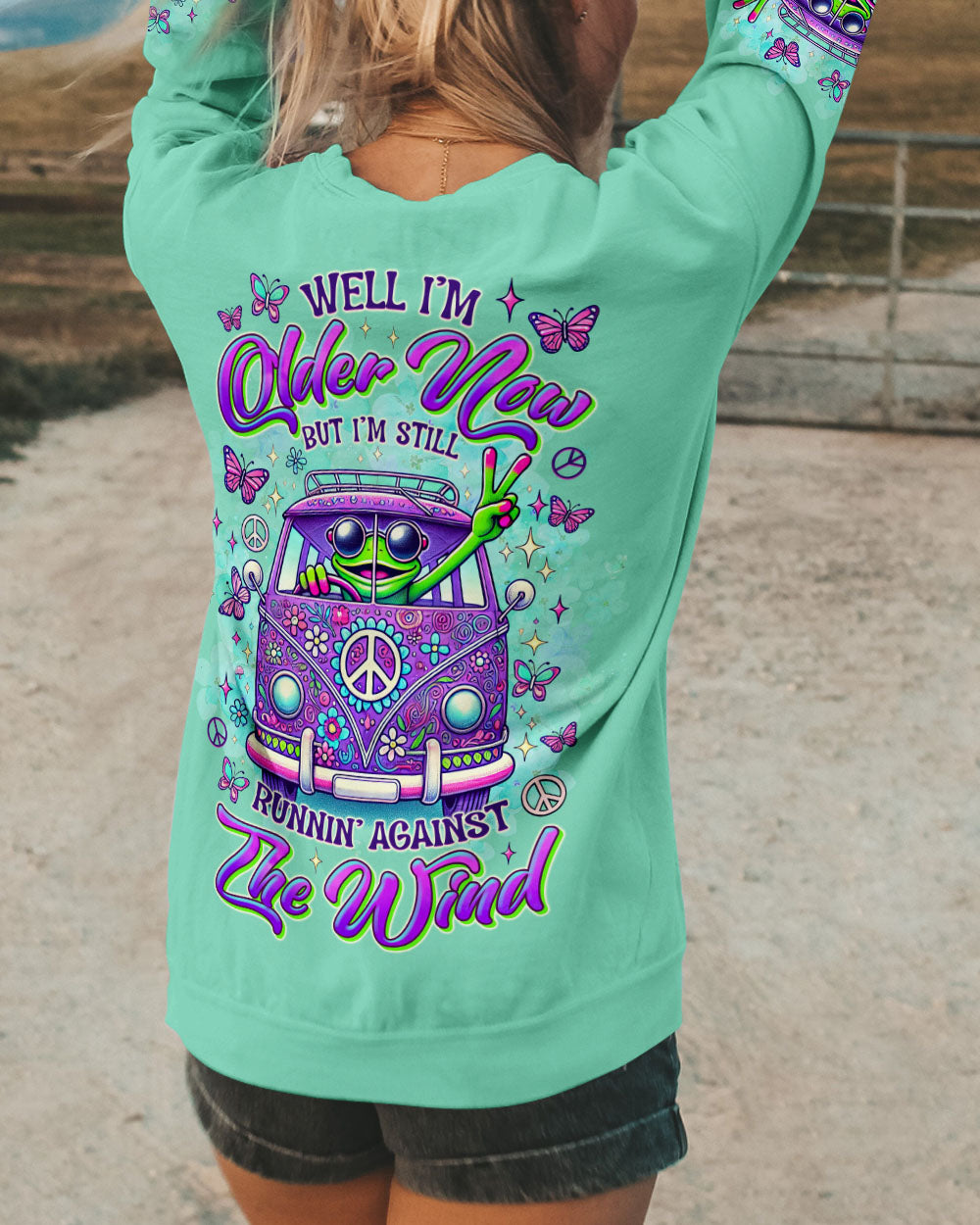 RUNNING AGAINST THE WIND BUS FROG ALL OVER PRINT - TLNZ0511244