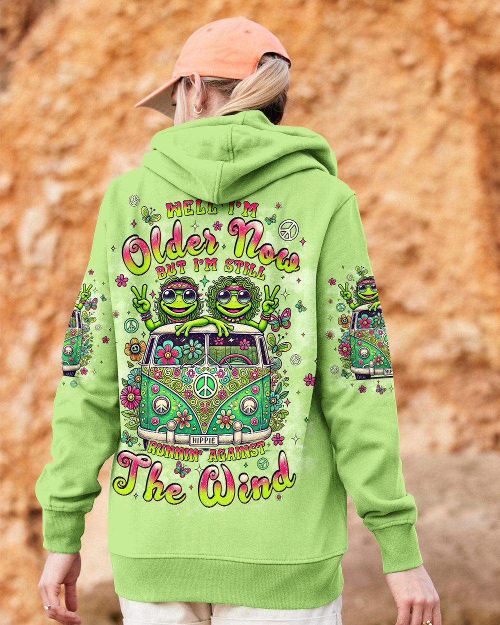 RUNNING AGAINST THE WIND BUS FROG ALL OVER PRINT - TLPQ0411244