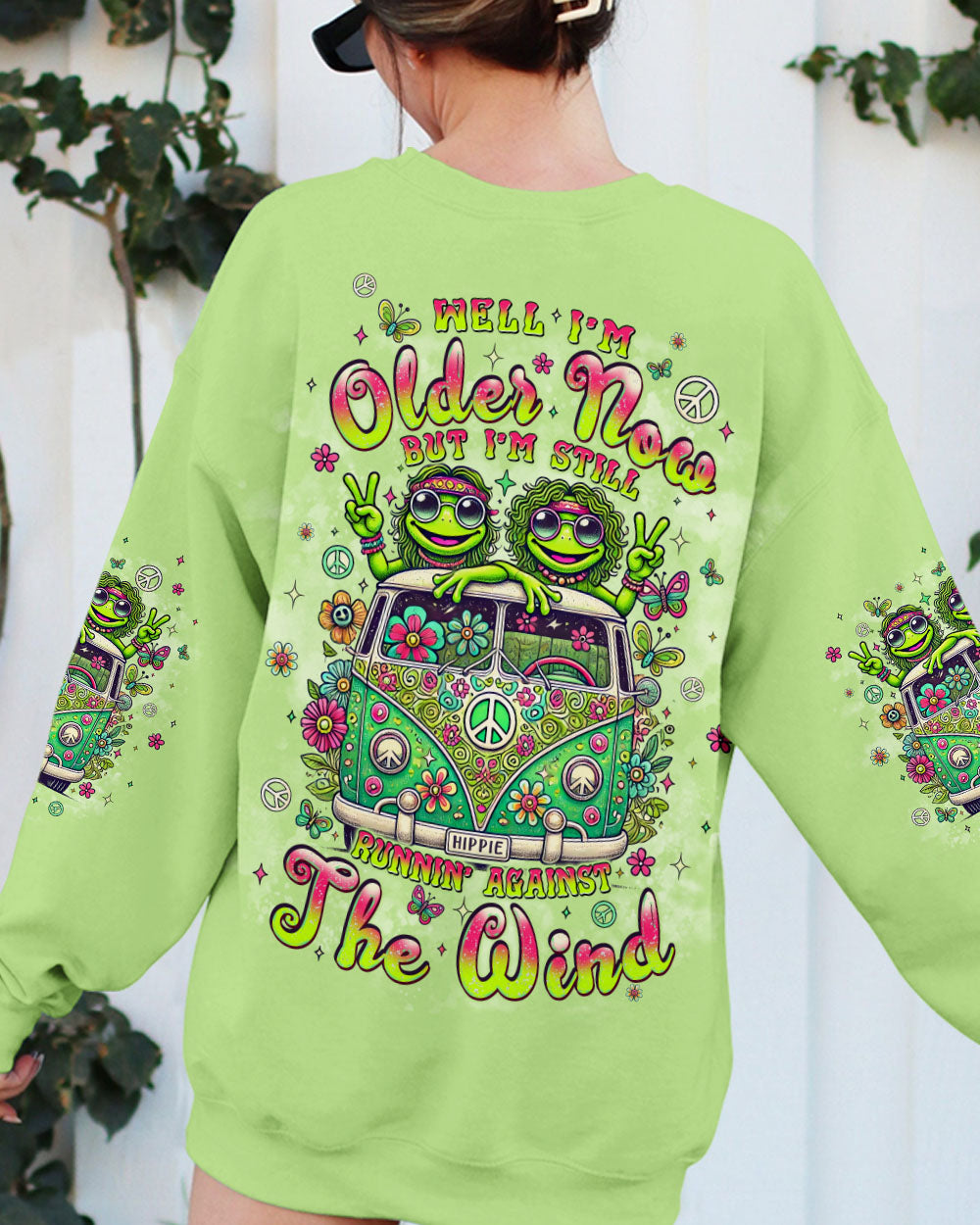 RUNNING AGAINST THE WIND BUS FROG ALL OVER PRINT - TLPQ0411244