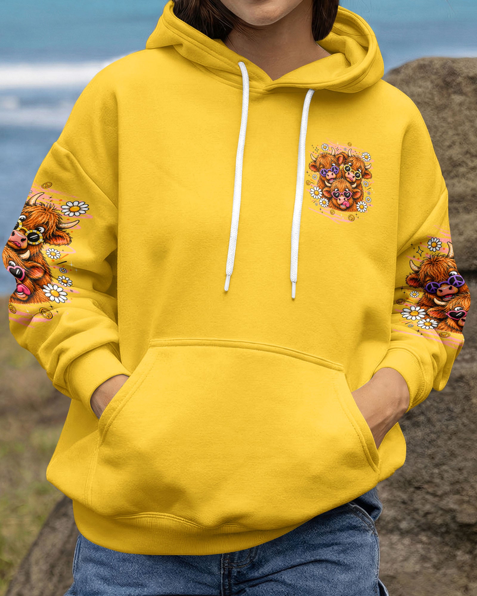 GOOD TIMES CRAZY FRIEND HIGHLAND COW ALL OVER PRINT - TLTW0807261