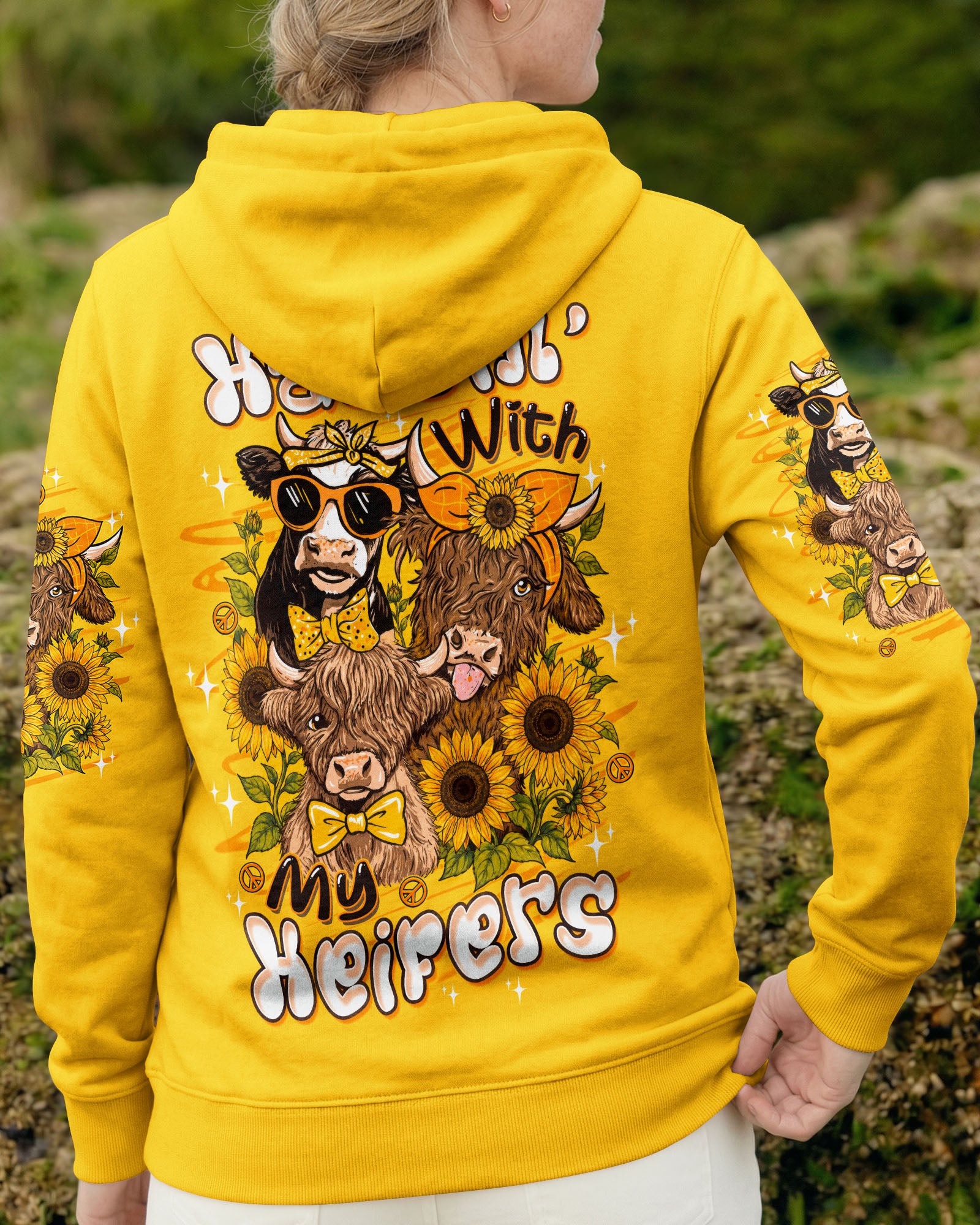 HANGIN' WITH MY HEIFERS HIGHLAND COW ALL OVER PRINT - TLTW0907264