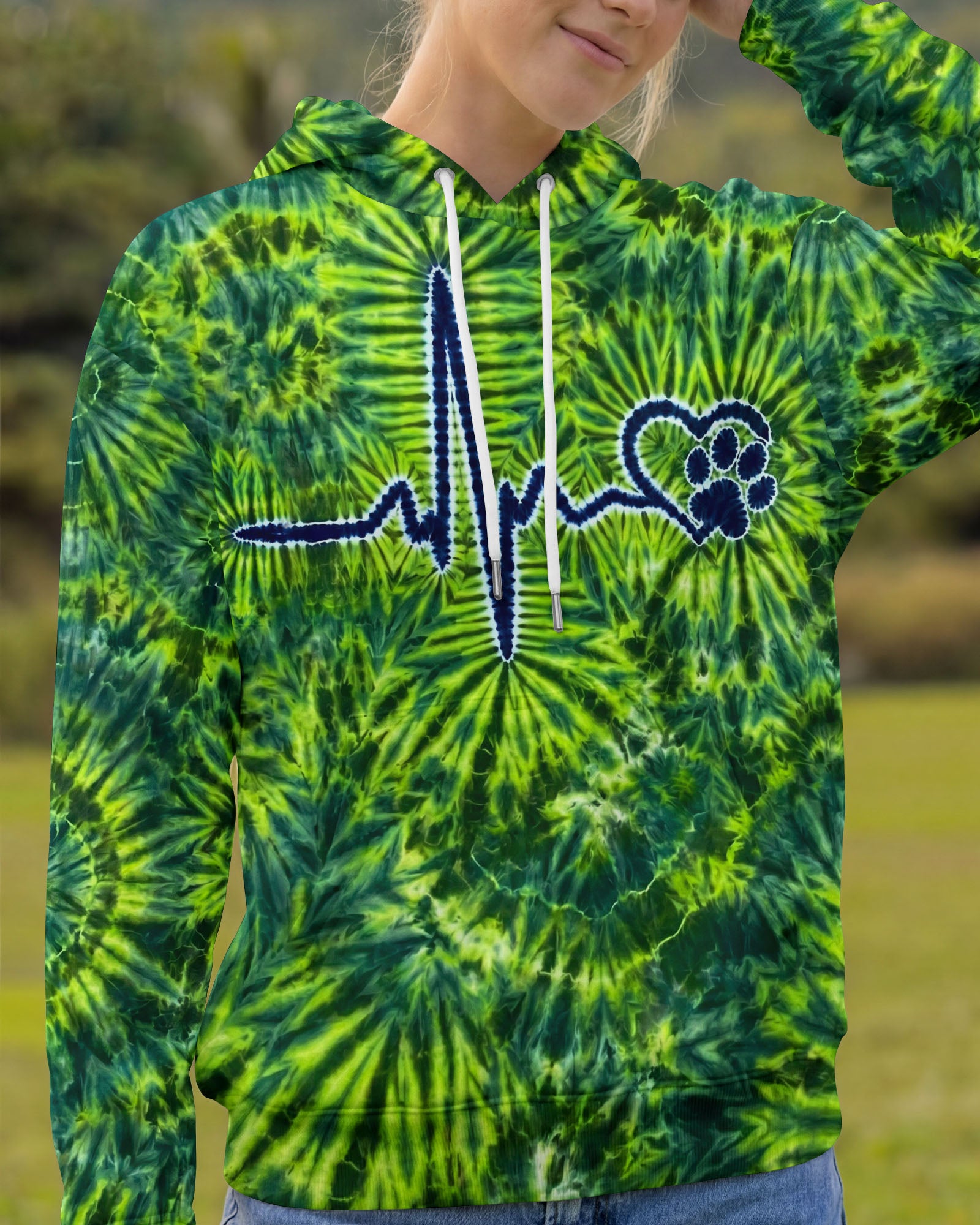 HEARTBEAT PAW PRINT BURST ALL OVER PRINT  - TLTW1506264