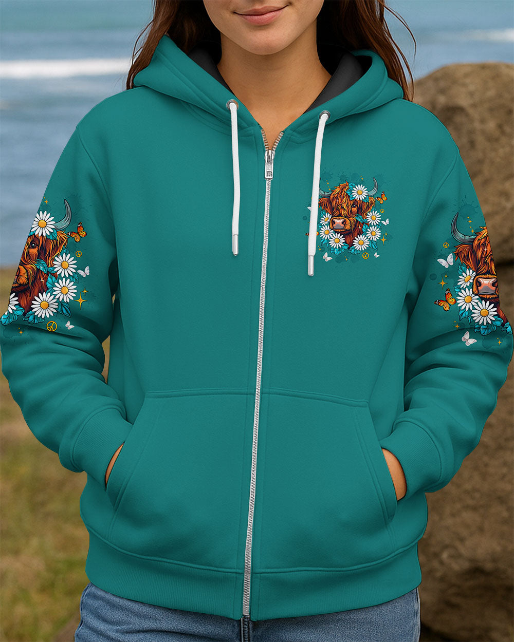 HEIFER SWITCH COW DAISIES ALL OVER PRINT - TLTW2910251