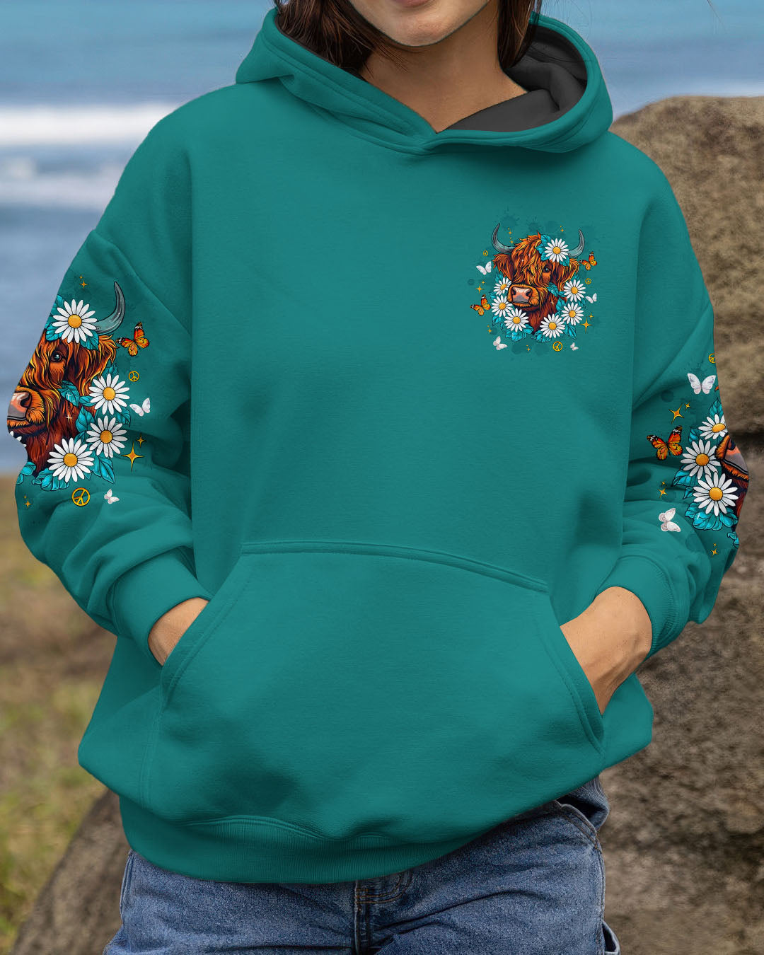 HEIFER SWITCH COW DAISIES ALL OVER PRINT - TLTW2910251