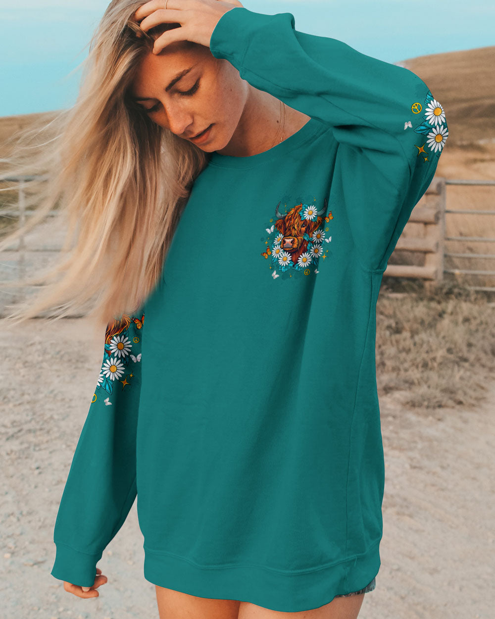 HEIFER SWITCH COW DAISIES ALL OVER PRINT - TLTW2910251