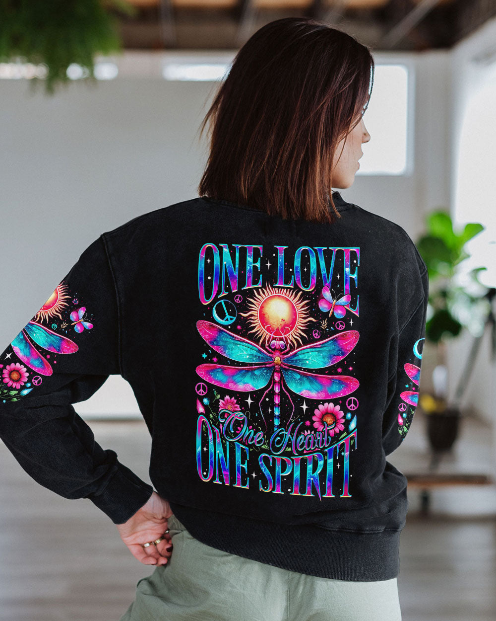 ONE LOVE ONE HEART ONE SPIRIT DRAGONFLY ALL OVER PRINT - TY2604241