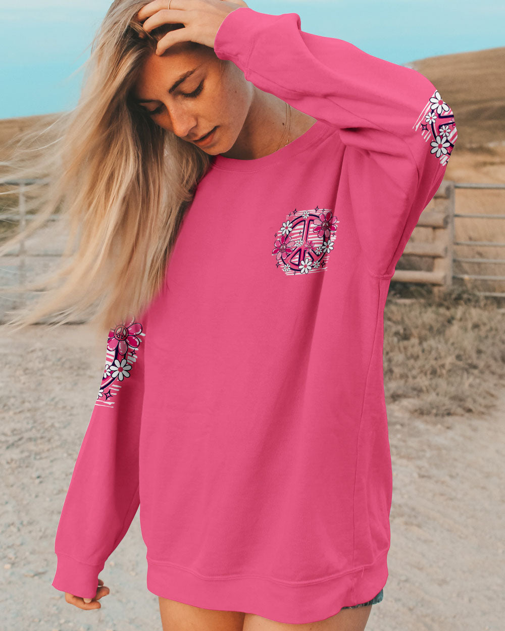 I'M NOT SHORT PIG HIPPIE ALL OVER PRINT - TY2606251