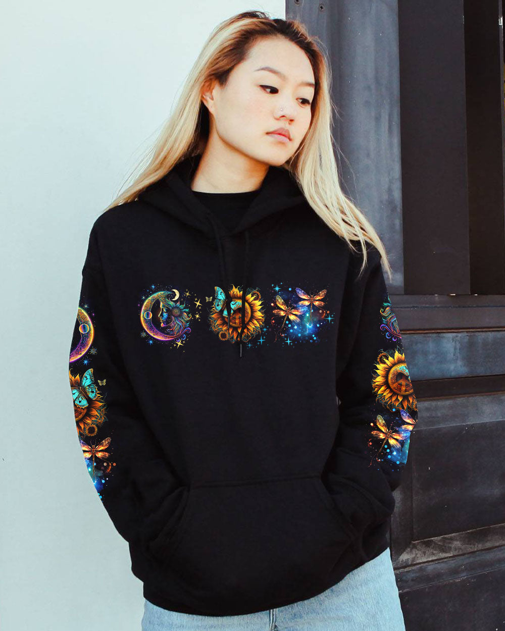 HIPPIE LADY ALL OVER PRINT - TYTD0103242