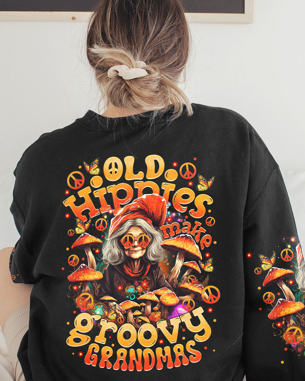 OLD HIPPIES MAKE GROOVY GRANDMAS ALL OVER PRINT - TYTM1210231