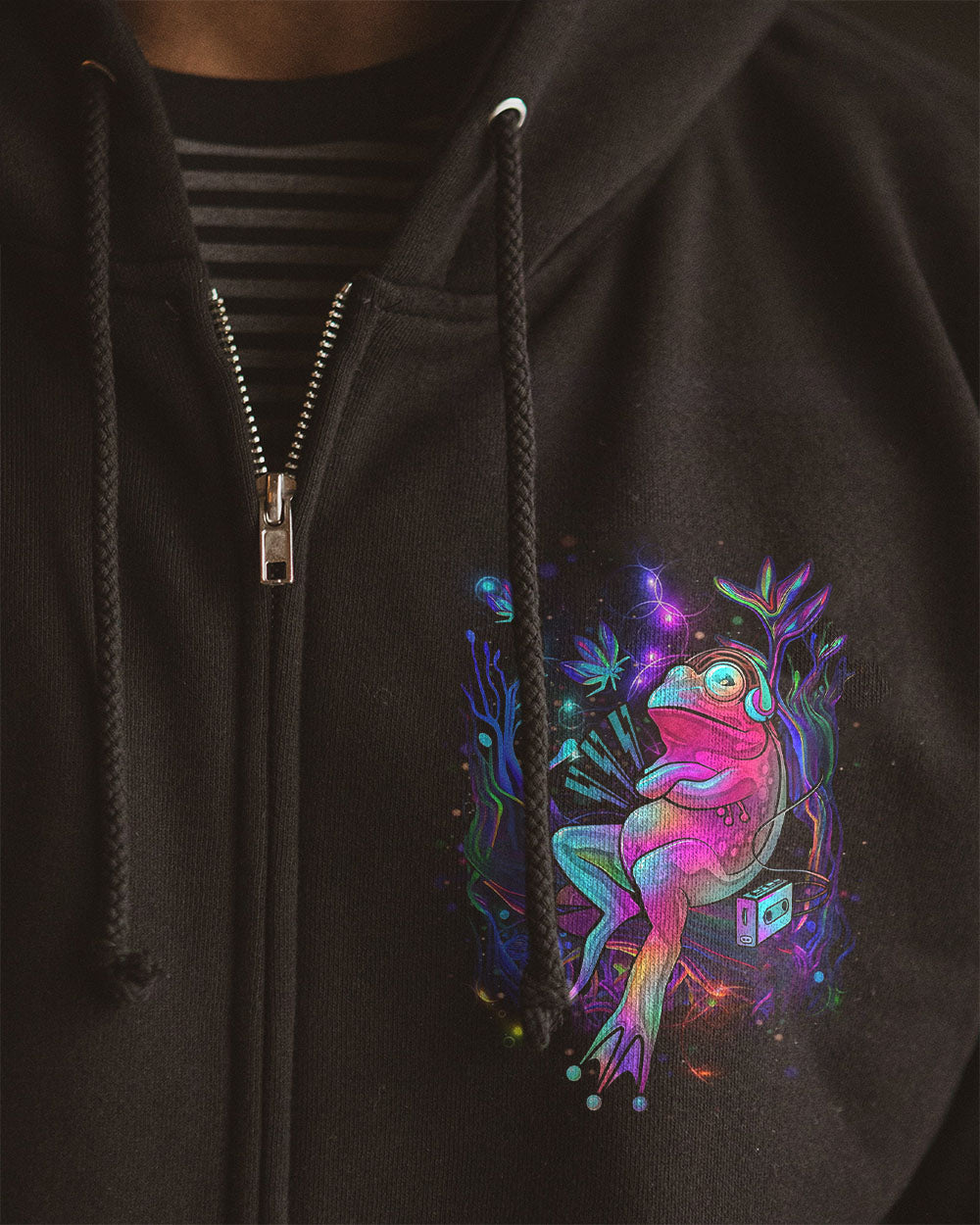 DON'T WORRY BE HIPPIE FROG ALL OVER PRINT - YHDU2006233
