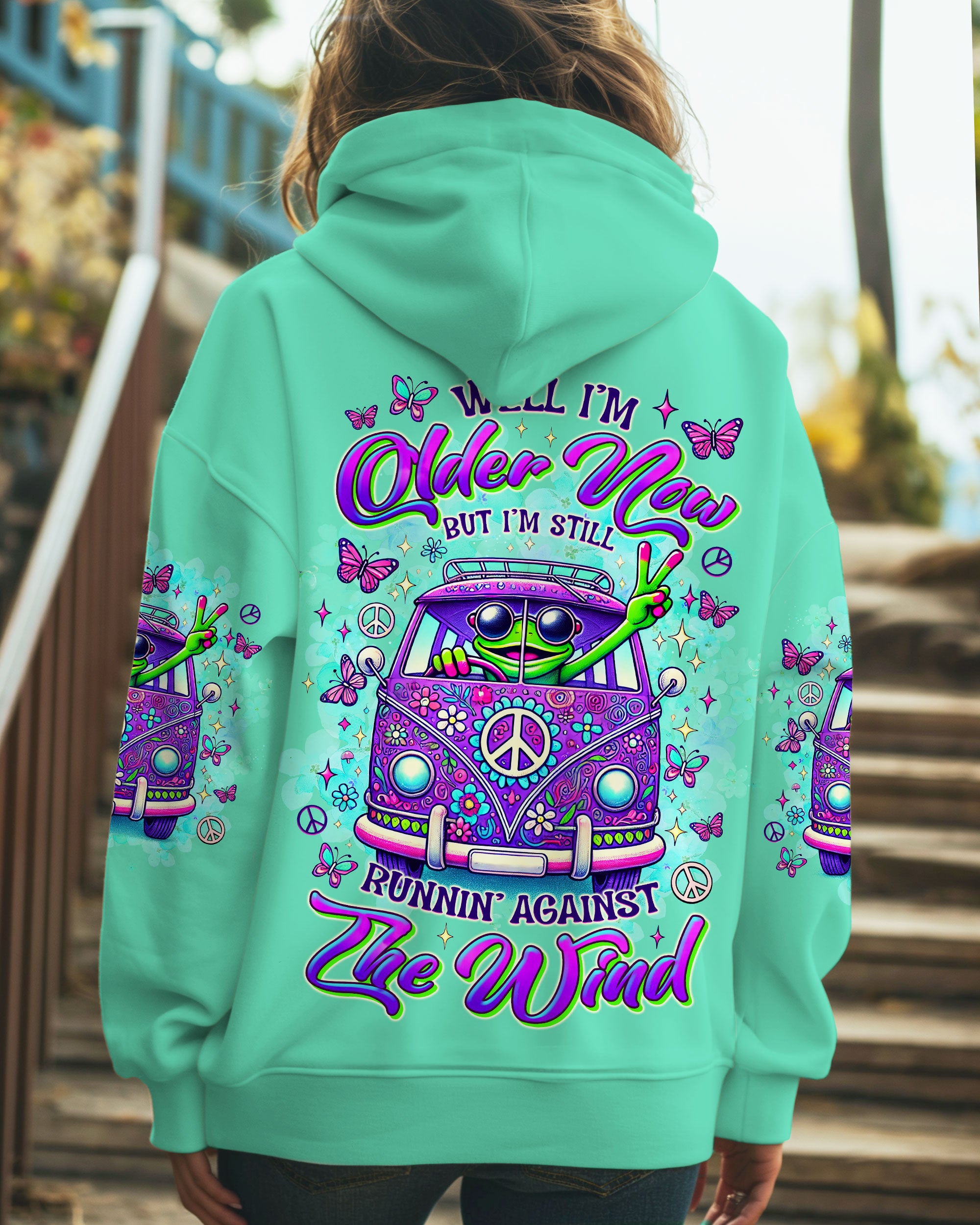 RUNNING AGAINST THE WIND BUS FROG ALL OVER PRINT - TLNZ0511244