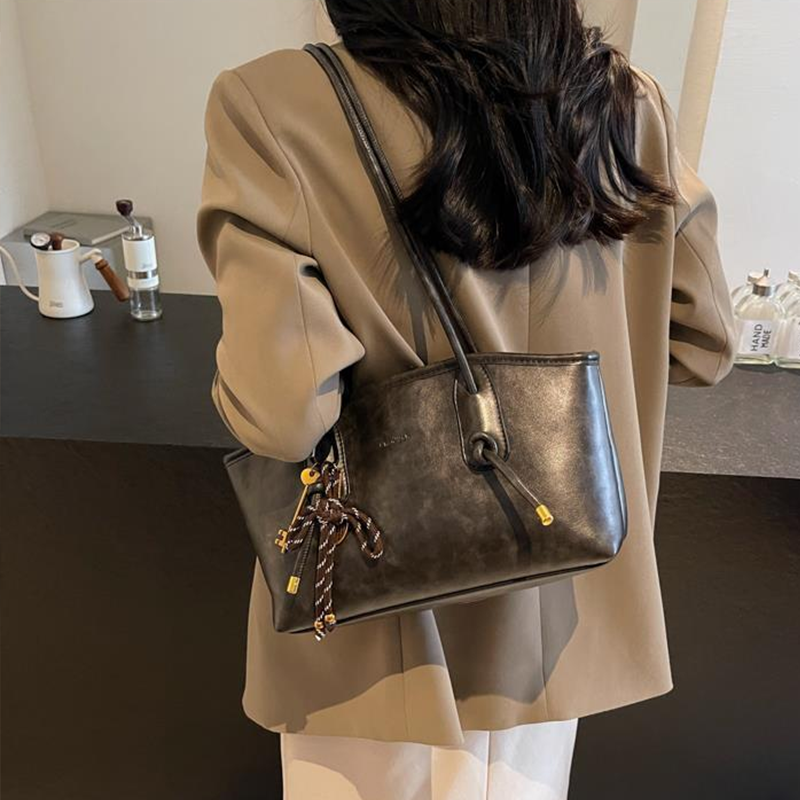 👜 50% OFF NOW! ✨ Women's Vintage PU Leather Shoulder Bag – Elegant Design, Spacious & Perfect for Daily Use 🌸