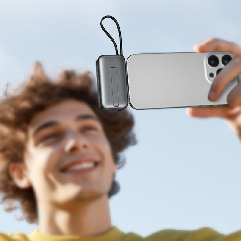 🥳2026 HOT SALE🥳💞50K+ SOLD!📱💨 50% OFF! All-in-One Magnetic Power Bank – Just snap & charge, no cable hunting. 5000mAh, slim design