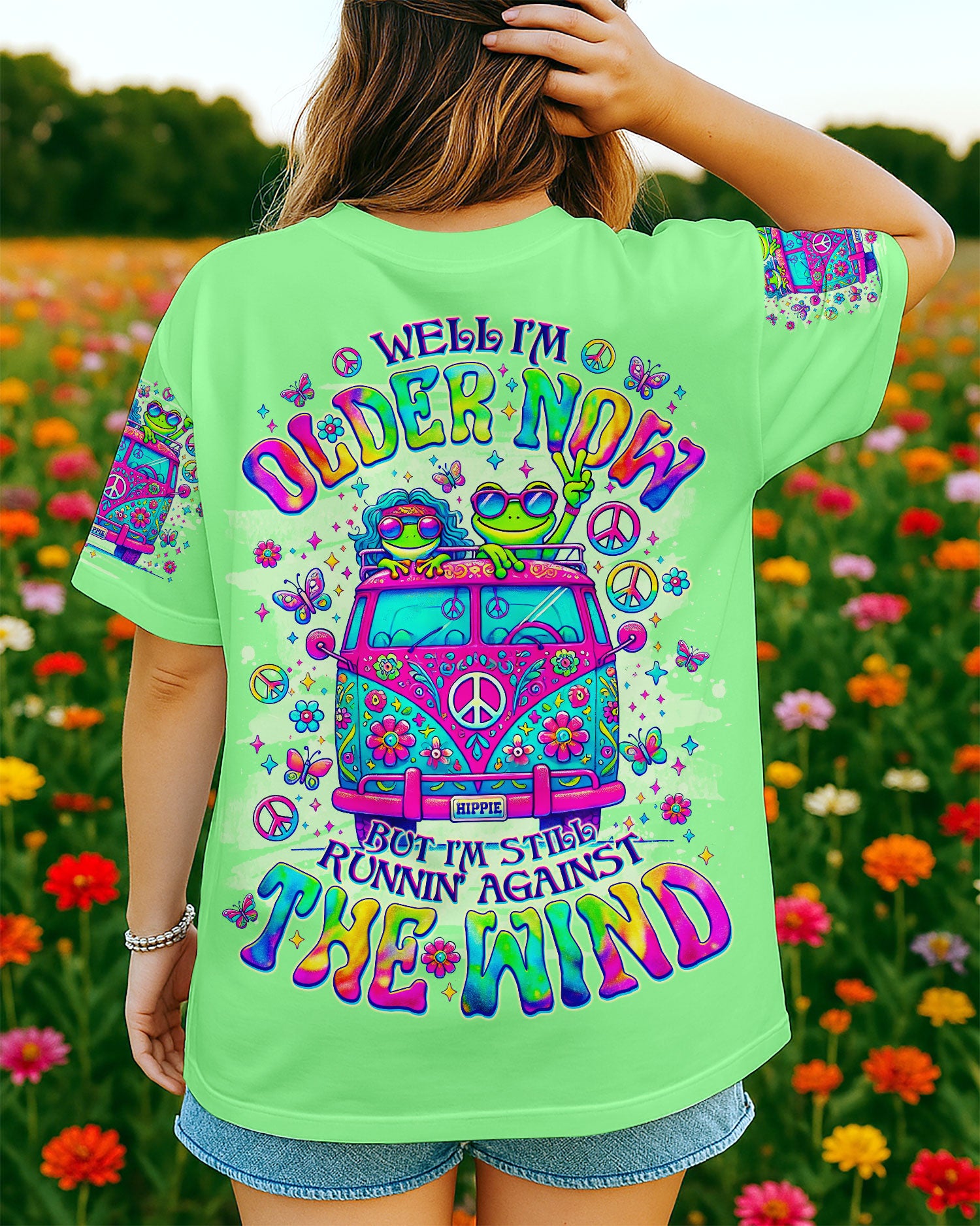 RUNNING AGAINST THE WIND BUS FROG ALL OVER PRINT - TLNO0805252