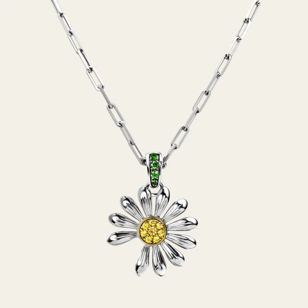 Daisy Flower Pendant Necklace