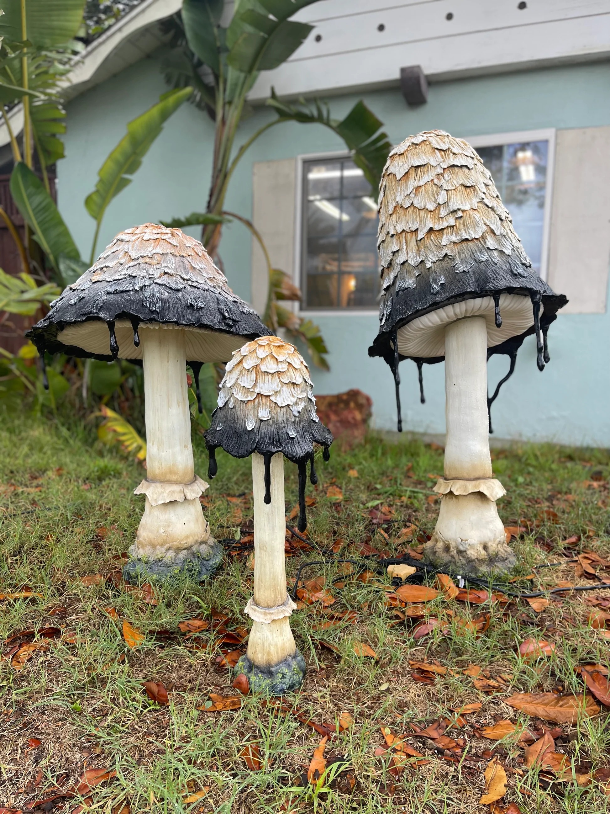 Glowing Ghost Mushroom Garden Art Décor