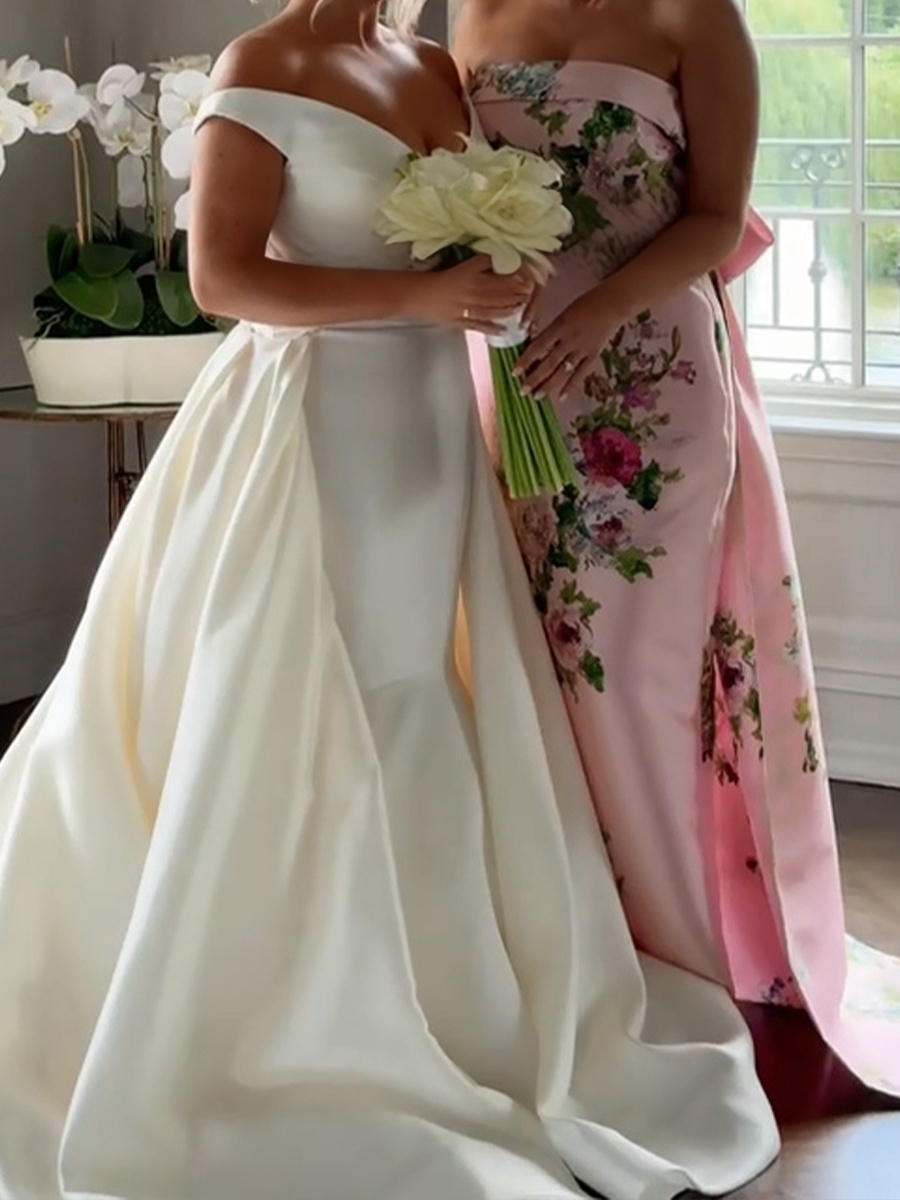 Sheath/Column Straight Pleated Floor-Length Satin Mother of the Bride Dresses