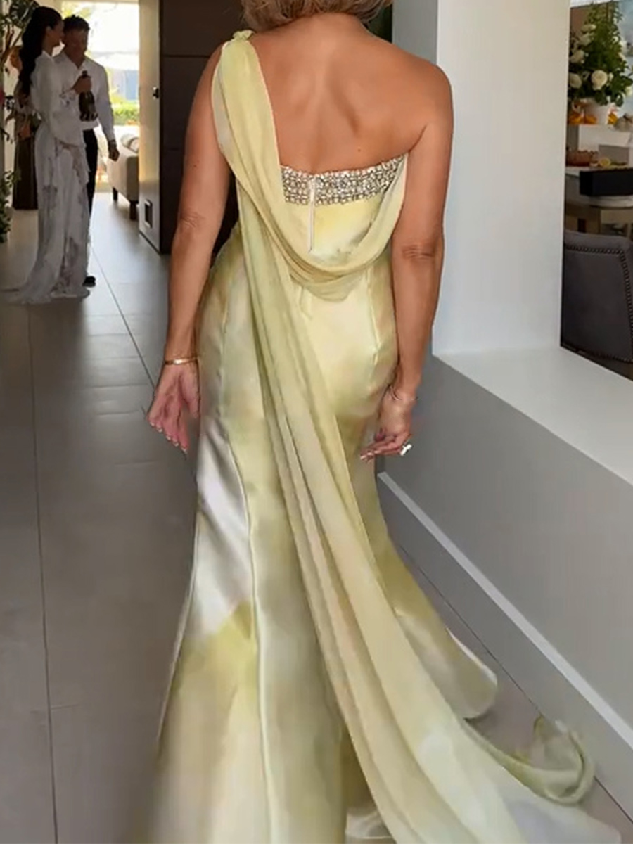 Sheath/Column One-Shoulder Rhinestone Sweep Train Satin Mother of the Bride Dresses