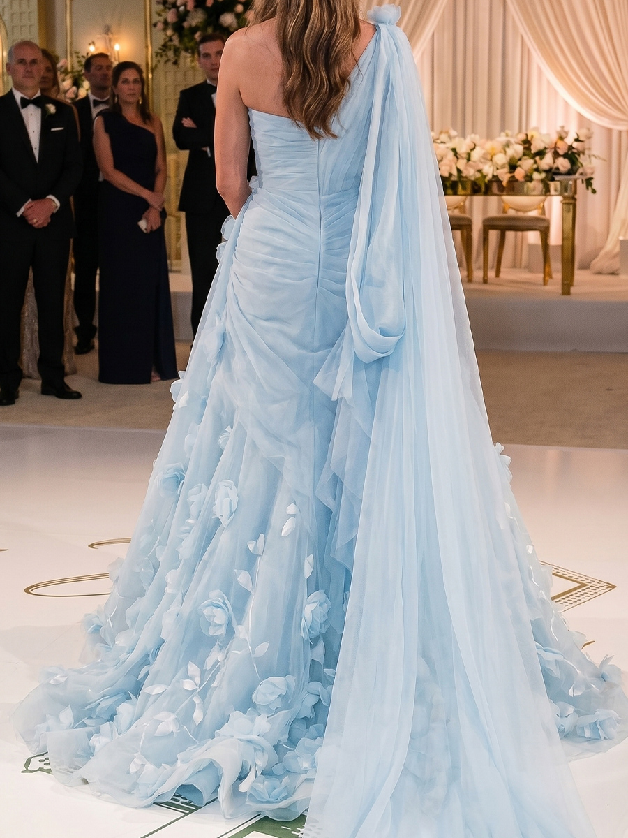 A-line/Princess One-Shoulder Flower Sweep Train Lace Mother of the Bride Dresses