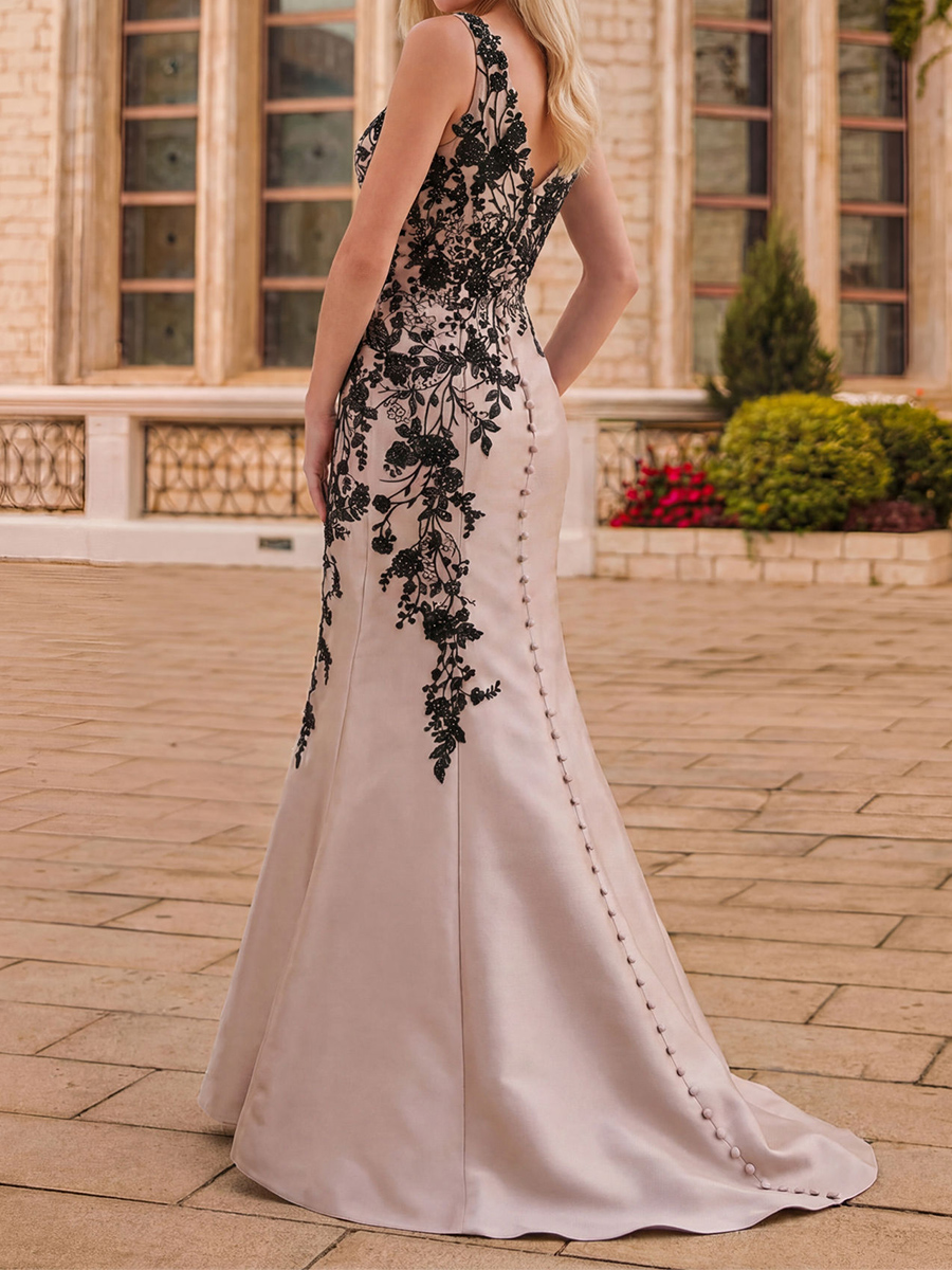 Trumpet/Mermaid Straps Appliques Lace Sweep Train Satin Mother of the Bride Dresses