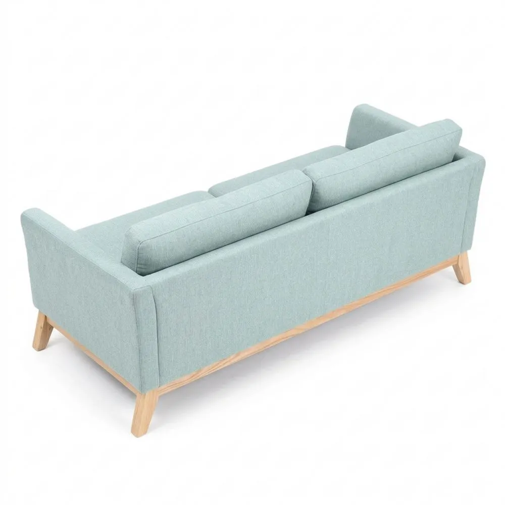 Sofá escandinavo de 3 plazas azul claro con patas de madera