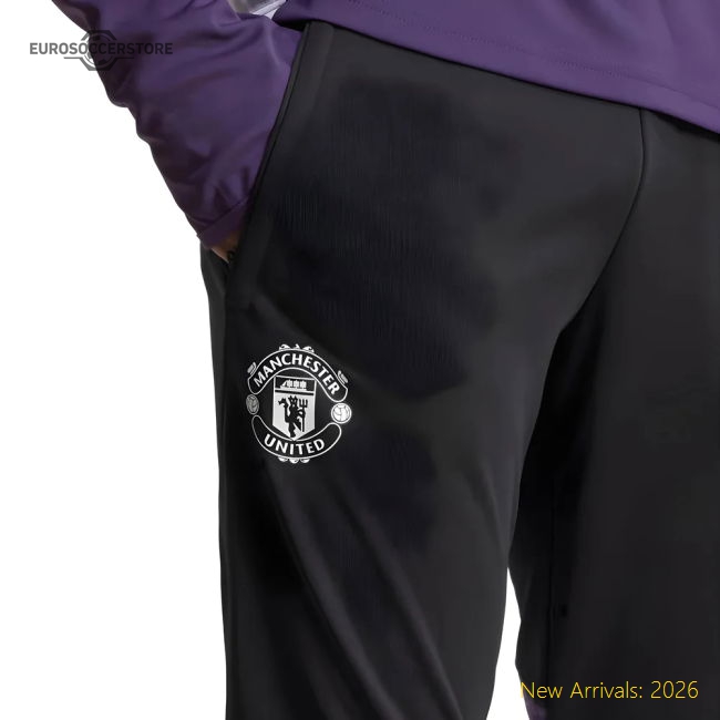 2025-2026 Man Utd Training Pants (Black)-Vantage Point Soccer