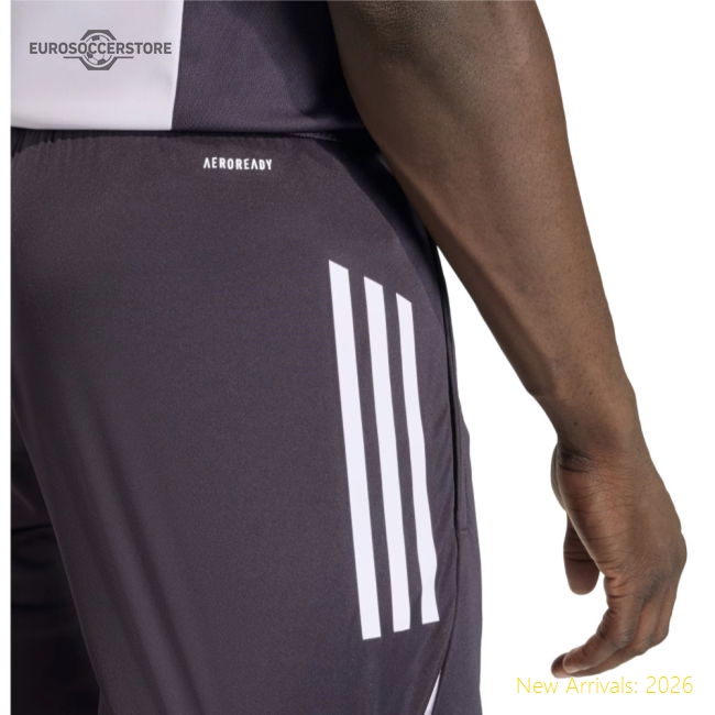 2025-2026 Man Utd Training Shorts (Aurora Black)-Vantage Point Soccer