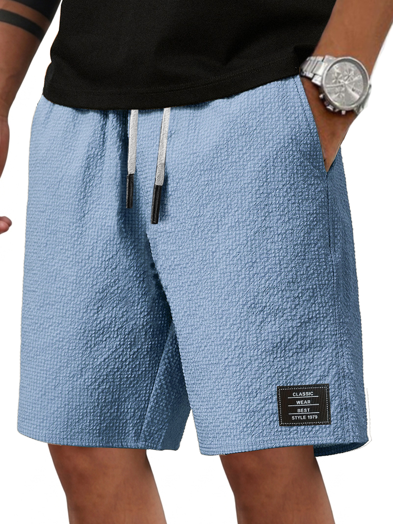 Men's Fashionable Casual Everyday Textured Fabric Embroidered Logo Pocket Shorts