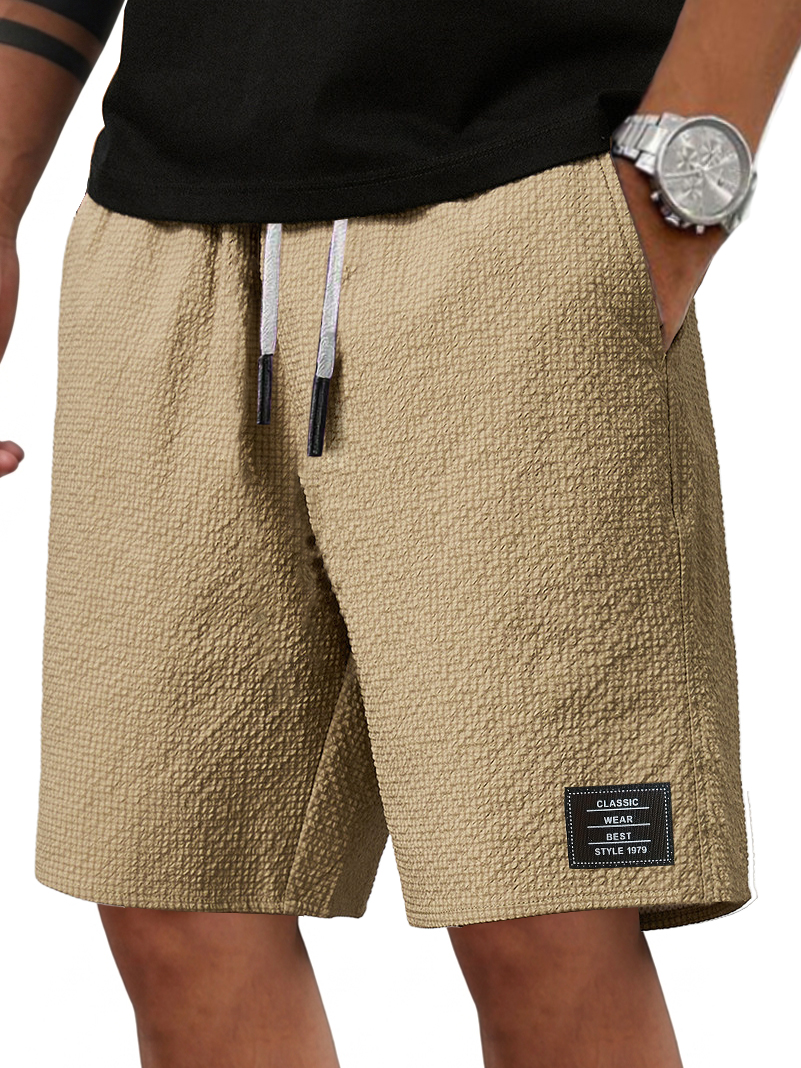 Men's Fashionable Casual Everyday Textured Fabric Embroidered Logo Pocket Shorts
