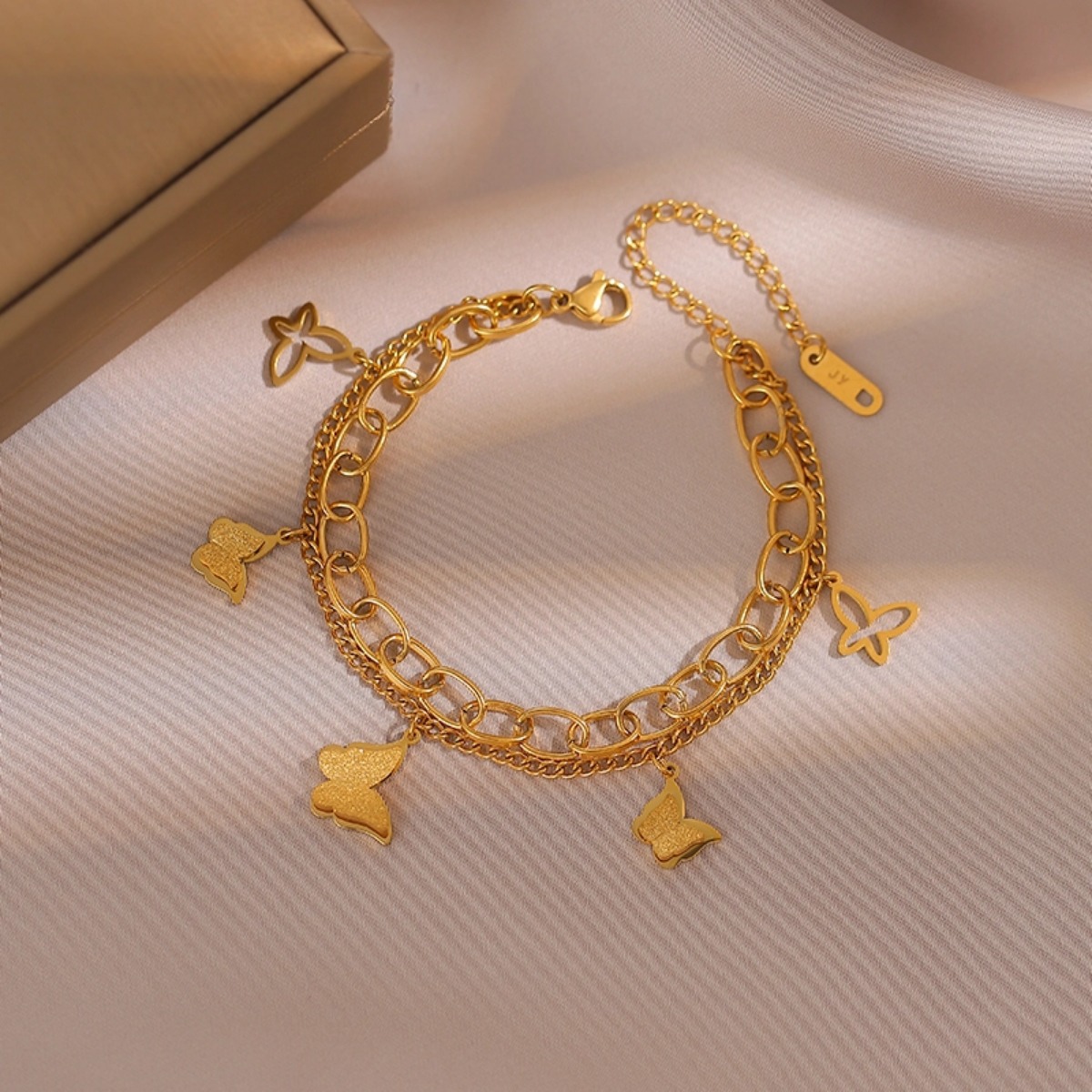 18k Plated Bracelet Butterfly Fashion Daily Wear Jewelry High Quality Bracelet for Girl