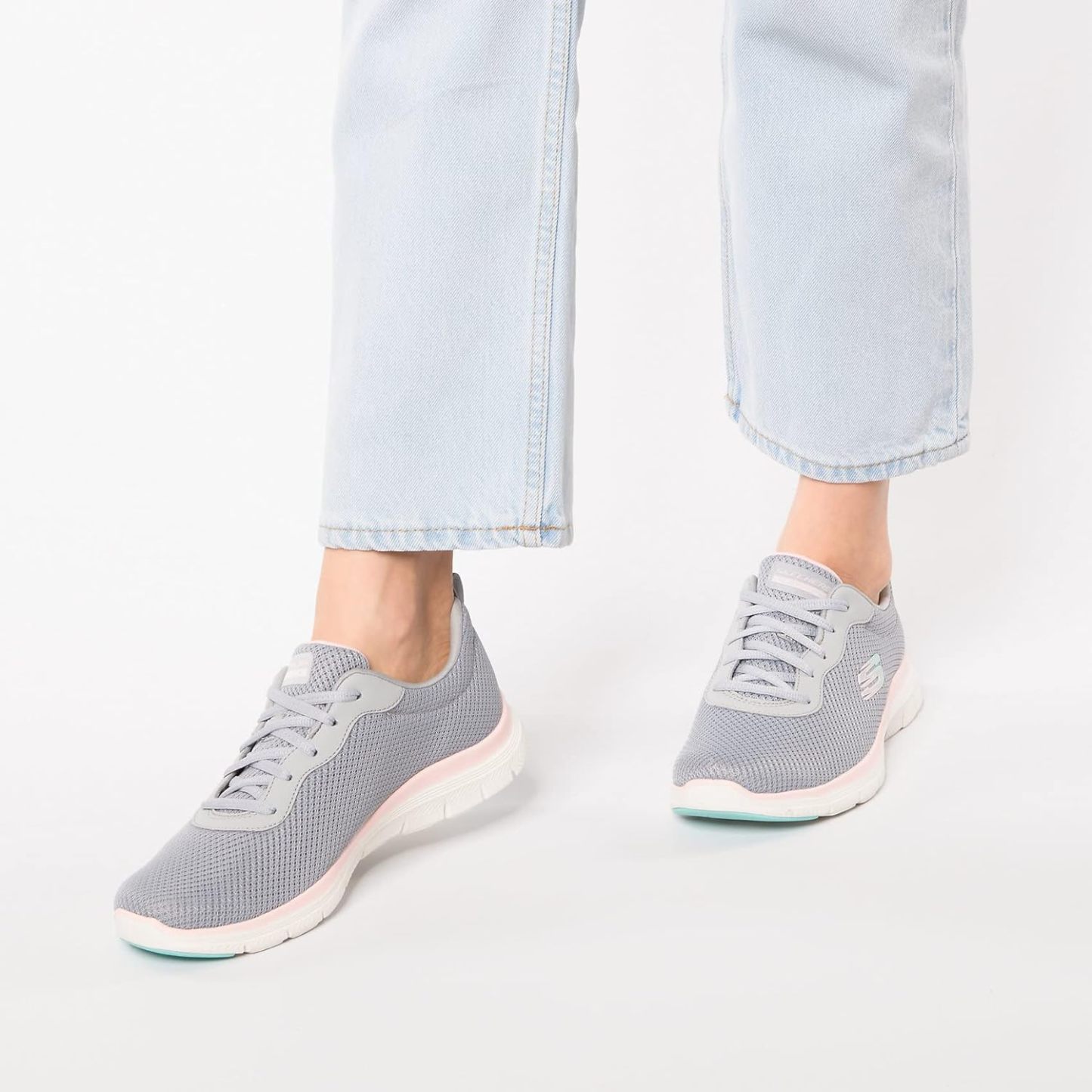Slaykechers Women's Flex Appeal 4.0 Brilliant View Sneaker