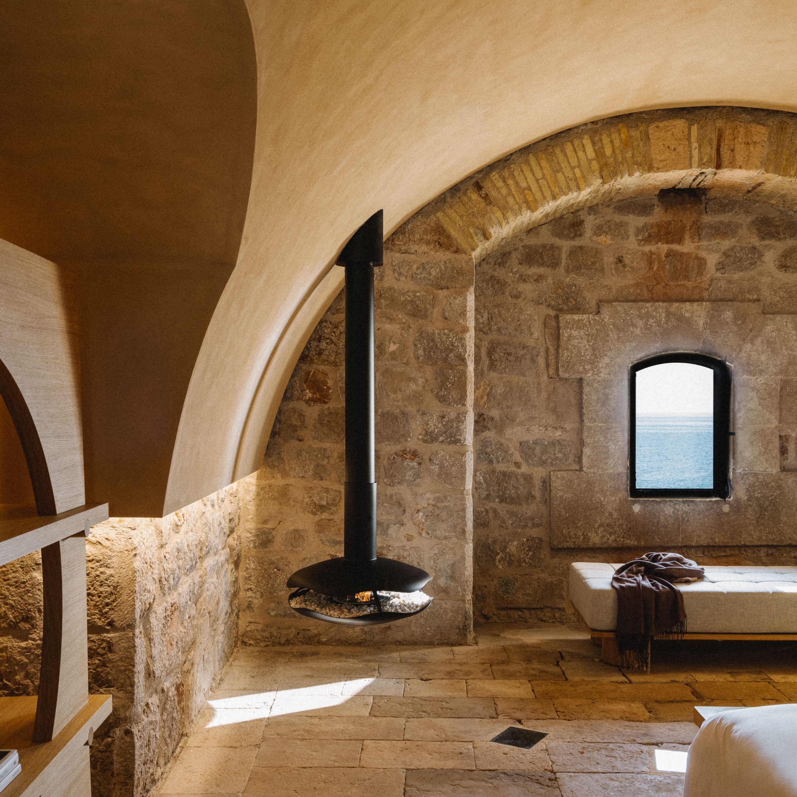 Luxury Hanging Disc-Shaped Real Fire Fireplace Shine 8-Hearthartsinn