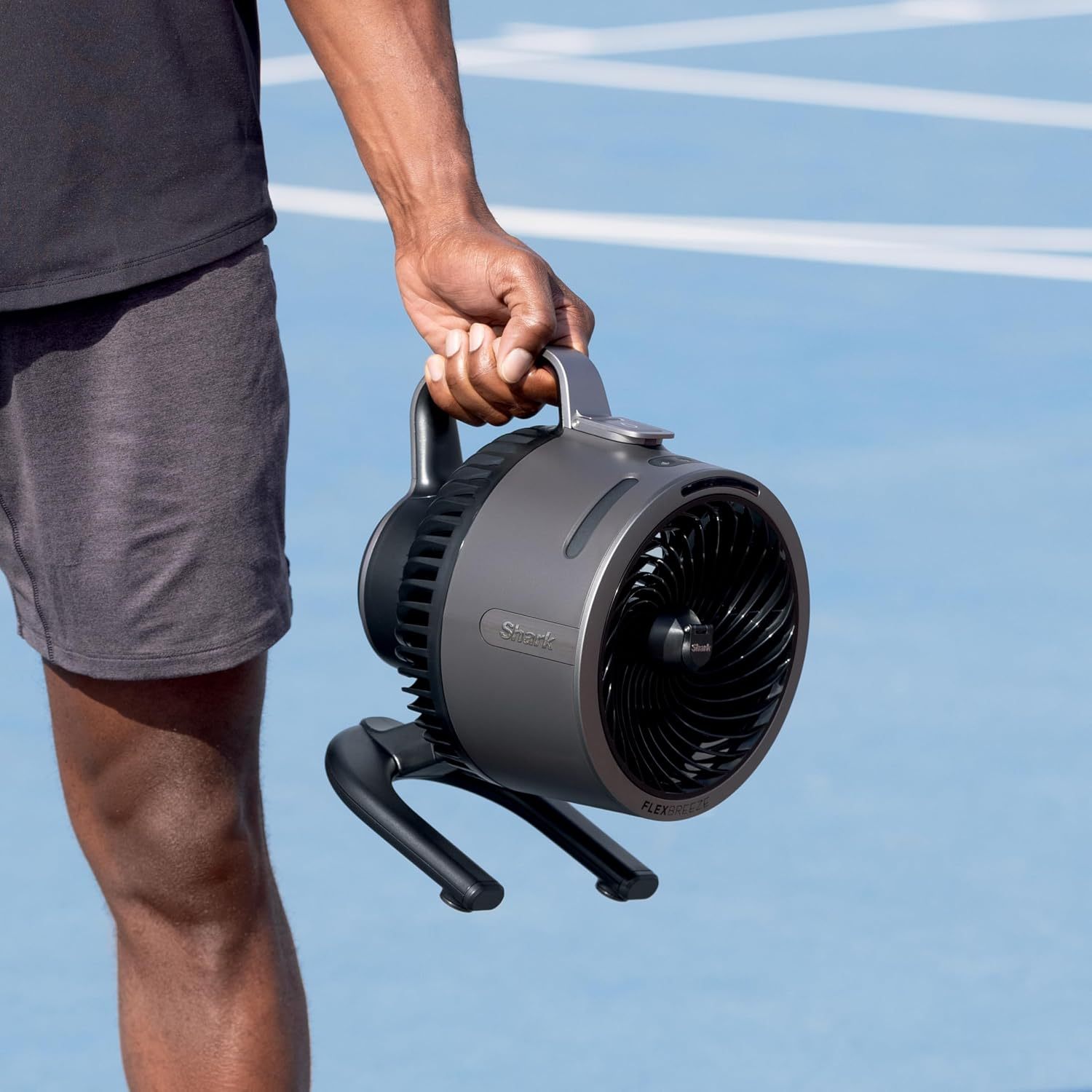 FlexBreeze HydroGo - Ventilador portátil ultrapotente con niebla evaporativa interior + exterior, hasta 70 pies de alcance, con cable e inalámbrico, hasta 12 horas batería,