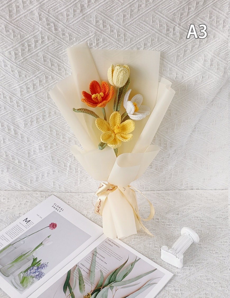 Handmade Crochet Tulip Flower Bouquet, Yarn Flowers for Home Decor or Gift