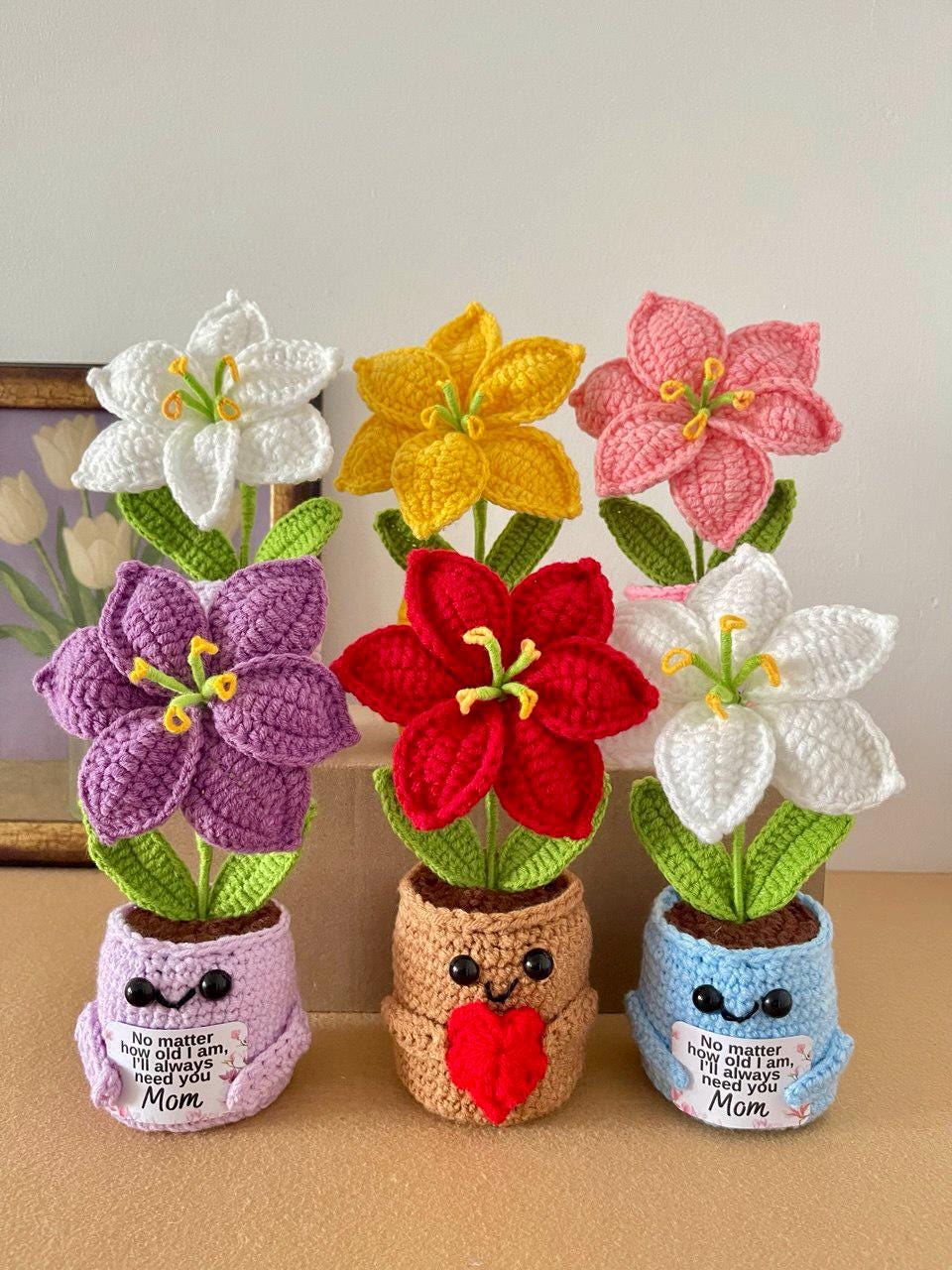 Mother’s Day Crochet Flower Gift – Handmade Lily, Tulip or Rose – Personalized Plaque – Meaningful Gift for Mom