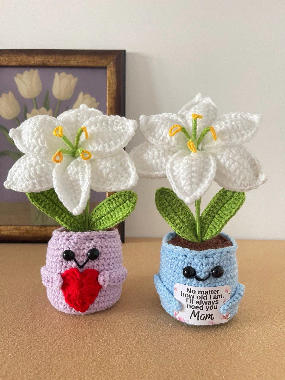 Mother’s Day Crochet Flower Gift – Handmade Lily, Tulip or Rose – Personalized Plaque – Meaningful Gift for Mom