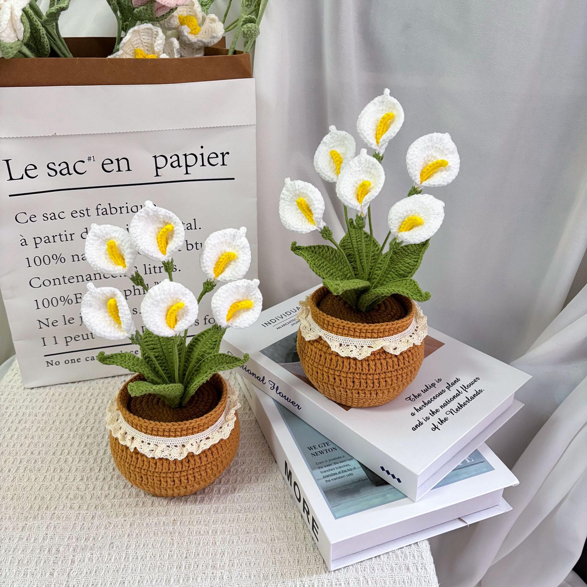 Crochet Calla Lily Plant,Faux Potted Flower Arrangement, Boho Home Decor