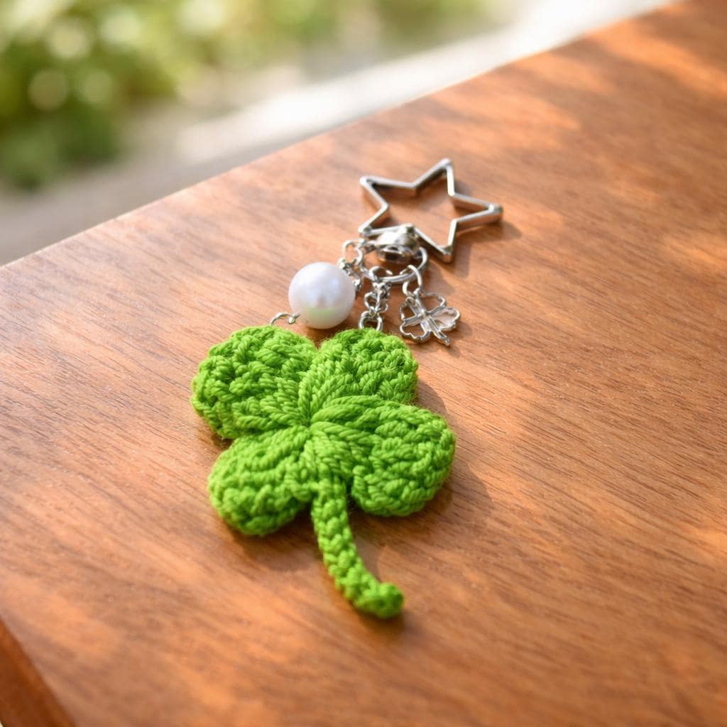 Handmade Crochet Four-Leaf Clover Keychain – Soft Yarn – Lightweight – Includes Metal Key Ring