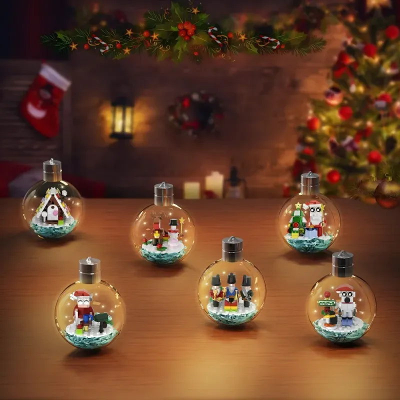 Kerstballen in de vorm van bouwblokken voor 2025, lichtgevende kerstboomversieringen
