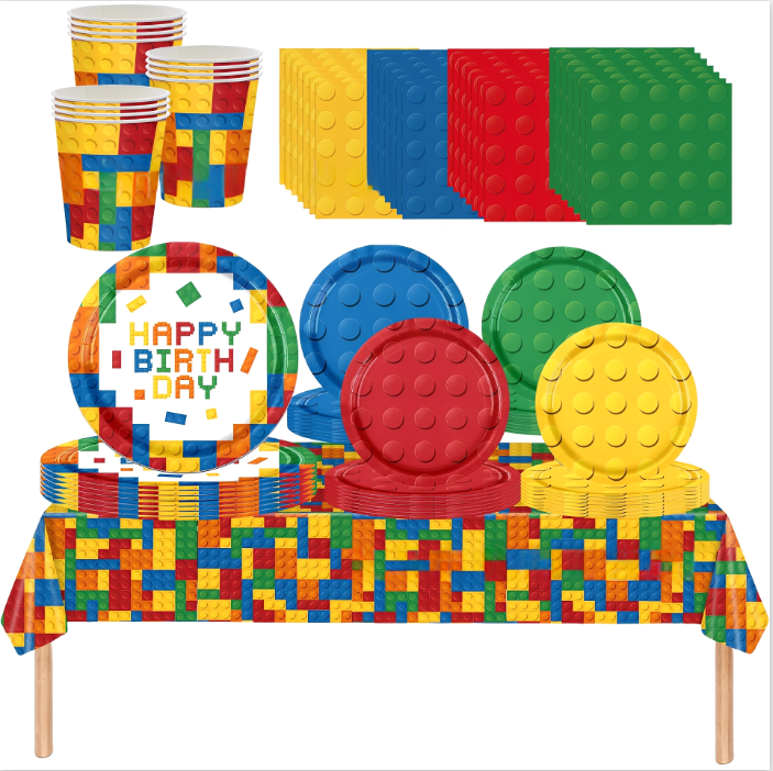 Bouwstenen verjaardagsfeestset, leuke tafelkleed, borden en servetten in Gobricks-stijl voor een feestje met bouwstenen als decoratie.